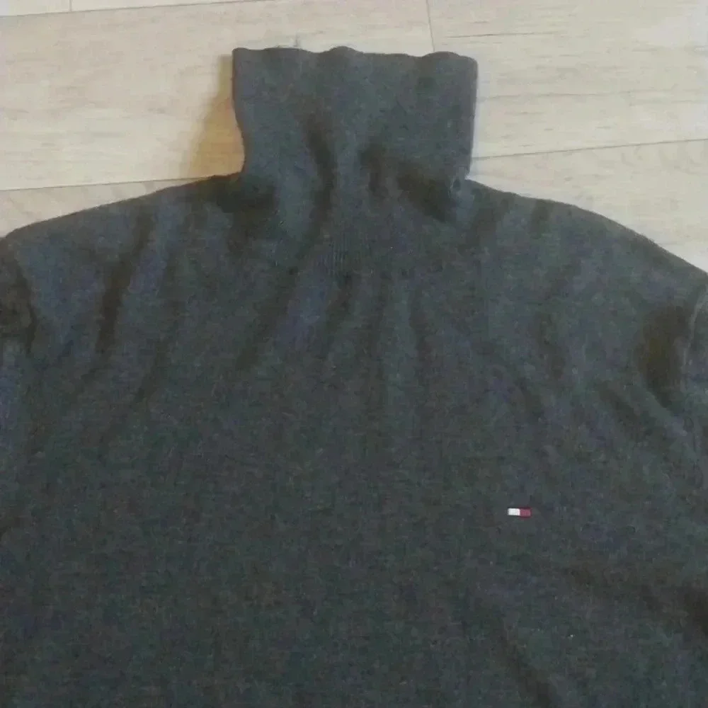 Tommy Hilfiger Turtleneck Sweater, Mens, Small